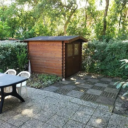 Maison Avec Jardinet Et Piscine Dans La Residence. Capbreton